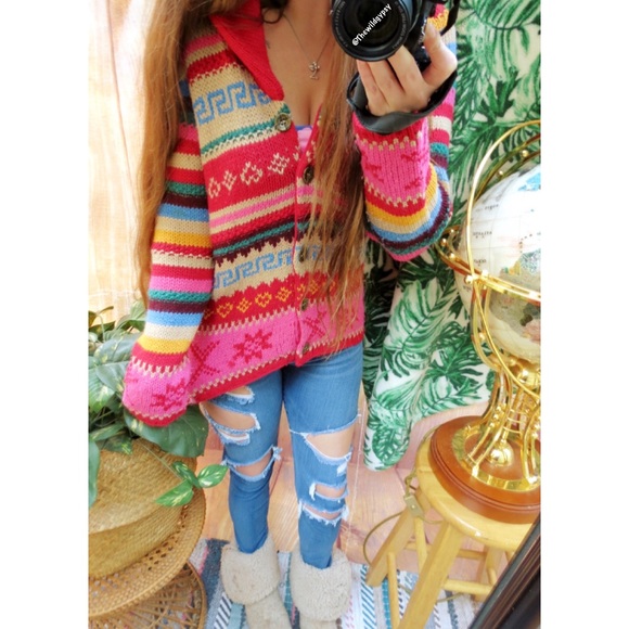 Vintage Sweaters - Vintage colorful fair isle chunky knit cardigan🍂